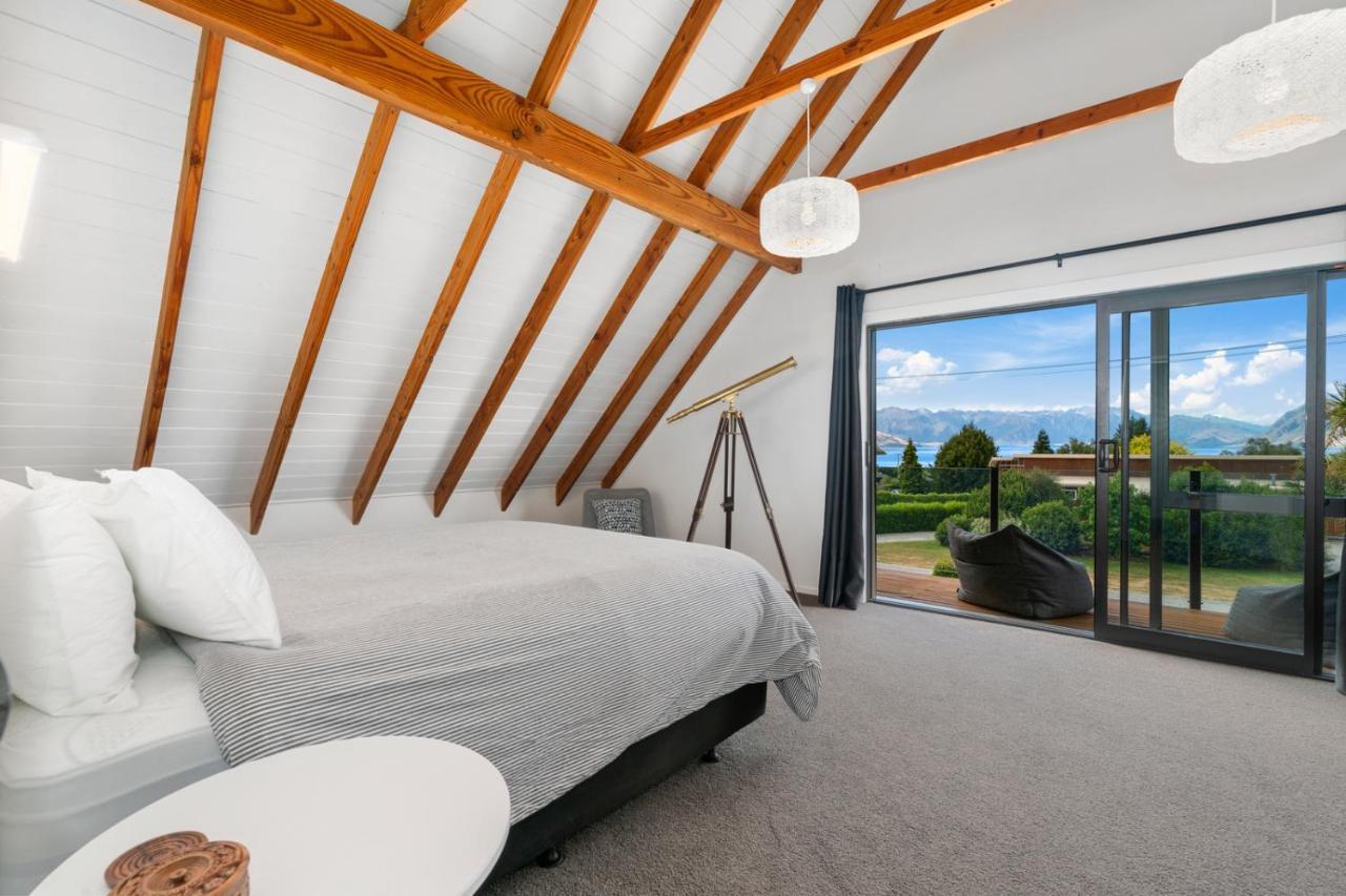 Views On Parry - Lake Hawea Holiday Home ภายนอก รูปภาพ
