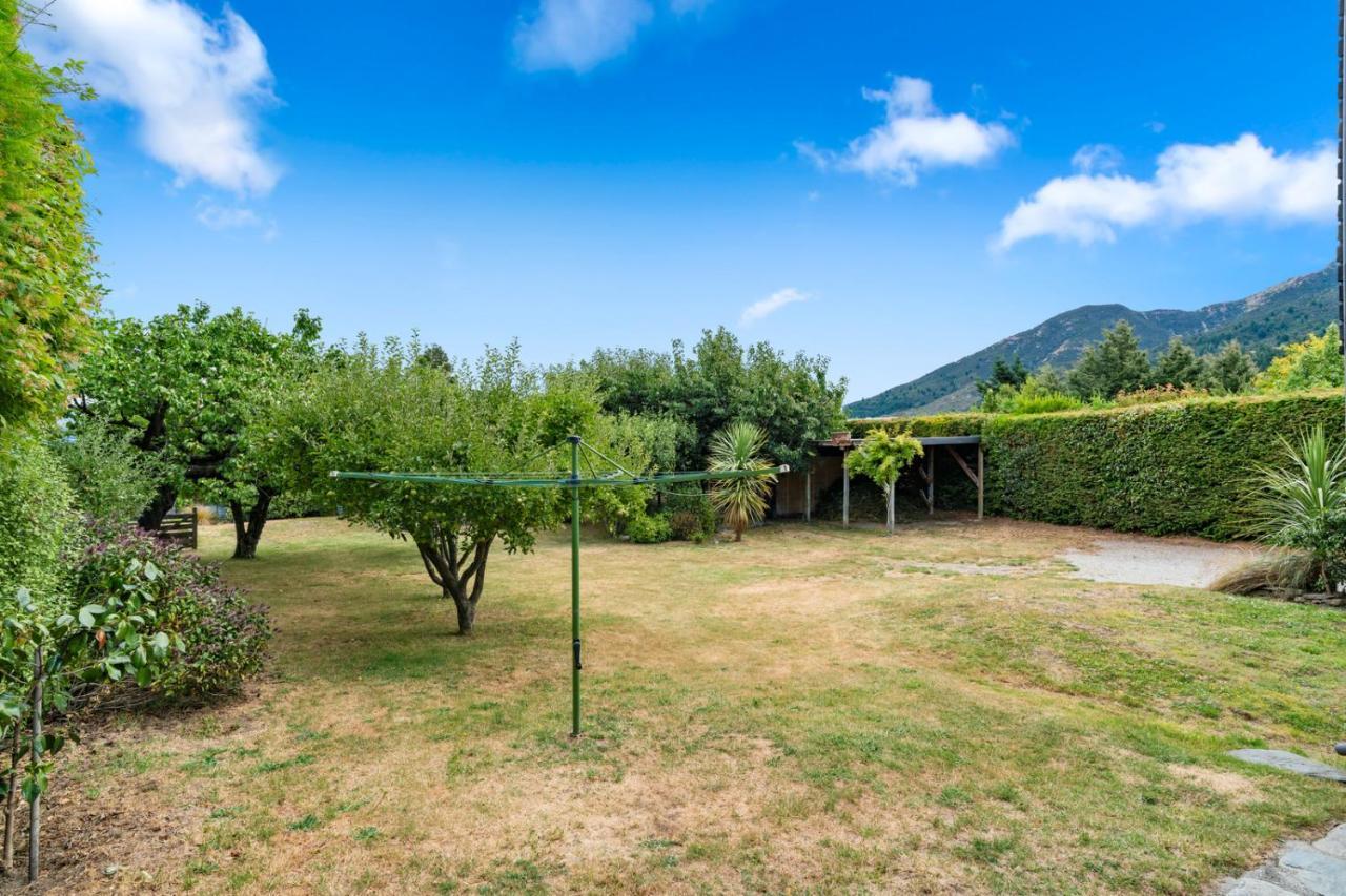 Views On Parry - Lake Hawea Holiday Home ภายนอก รูปภาพ